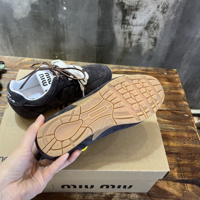 Miu Miu Casual Shoes